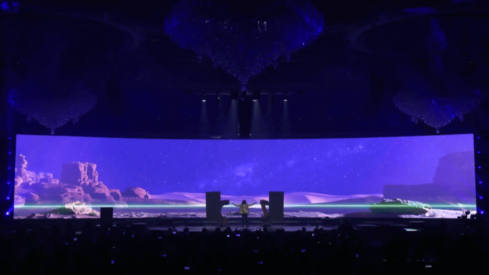Digitale ceremoniemeester met AI-effecten op een event